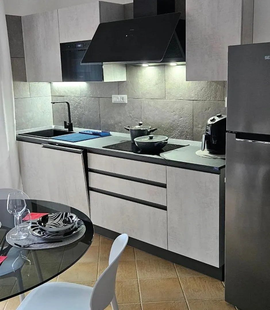 Chia Sweet Home 0*,  איטליה